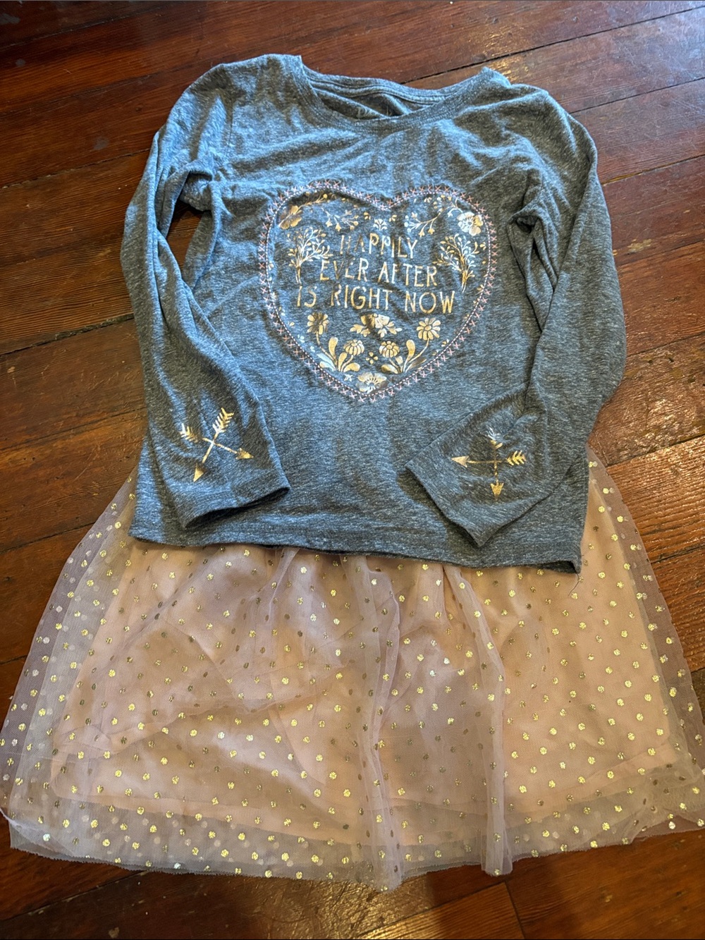 Peek Gray Long-Sleeve Tee with Gold Heart Graphic